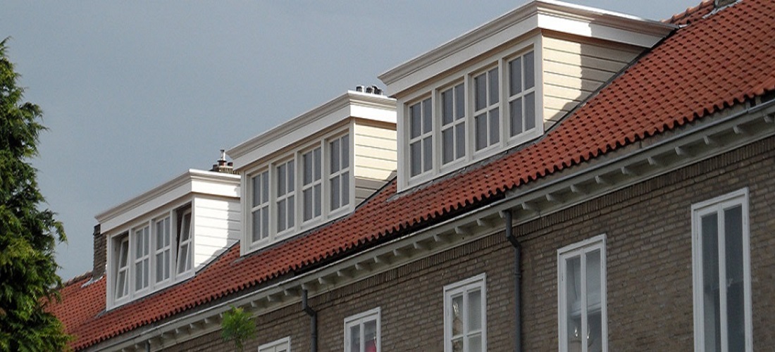 dakkapel, dakkapellen, houten dakkapel, houten dakkapel, Dakkapel glooiend dak, Dakkapel in puntvorm, Dakkapel met overstek, Dakkapel meelopenddak, Dakkapel standaard