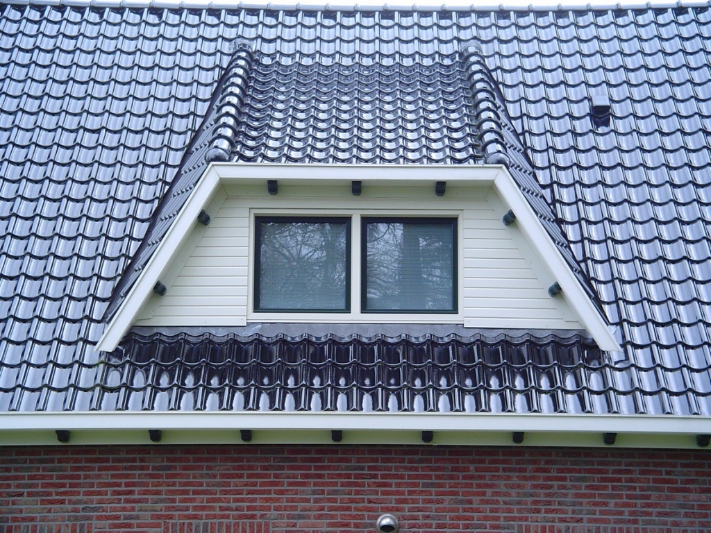 dakkapel, dakkapellen, houten dakkapel, houten dakkapel, Dakkapel glooiend dak, Dakkapel in puntvorm, Dakkapel met overstek, Dakkapel meelopenddak, Dakkapel standaard