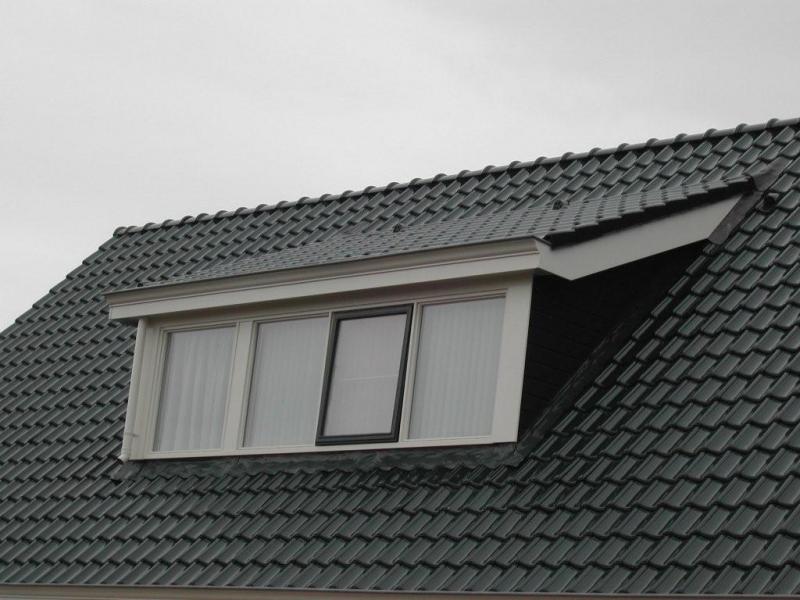 dakkapel, dakkapellen, houten dakkapel, houten dakkapel, Dakkapel glooiend dak, Dakkapel in puntvorm, Dakkapel met overstek, Dakkapel meelopenddak, Dakkapel standaard