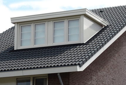 dakkapel, dakkapellen, houten dakkapel, houten dakkapel, Dakkapel glooiend dak, Dakkapel in puntvorm, Dakkapel met overstek, Dakkapel meelopenddak, Dakkapel standaard